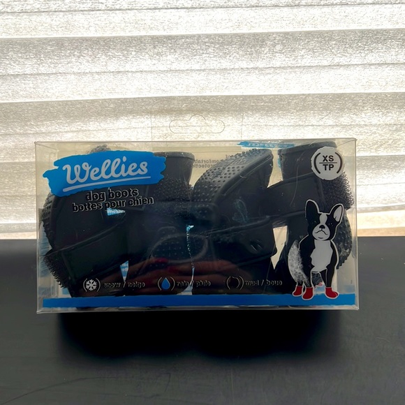 New in box adorable doggie boots for your scrumptious fur baby in size XS - Picture 2 of 6